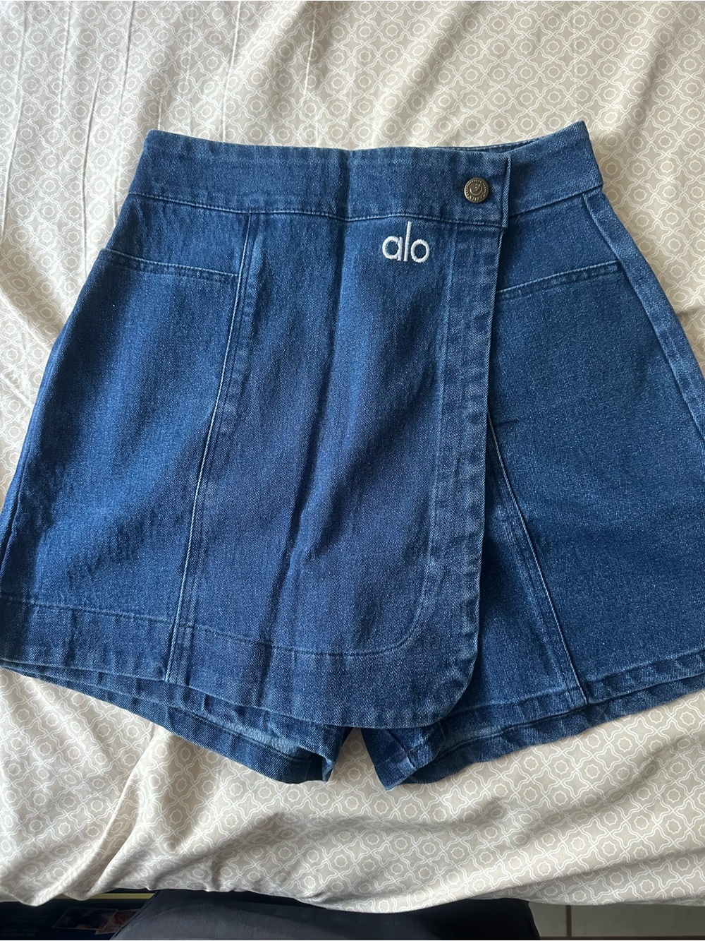 Fashion Inspired Item (CLOTHING)